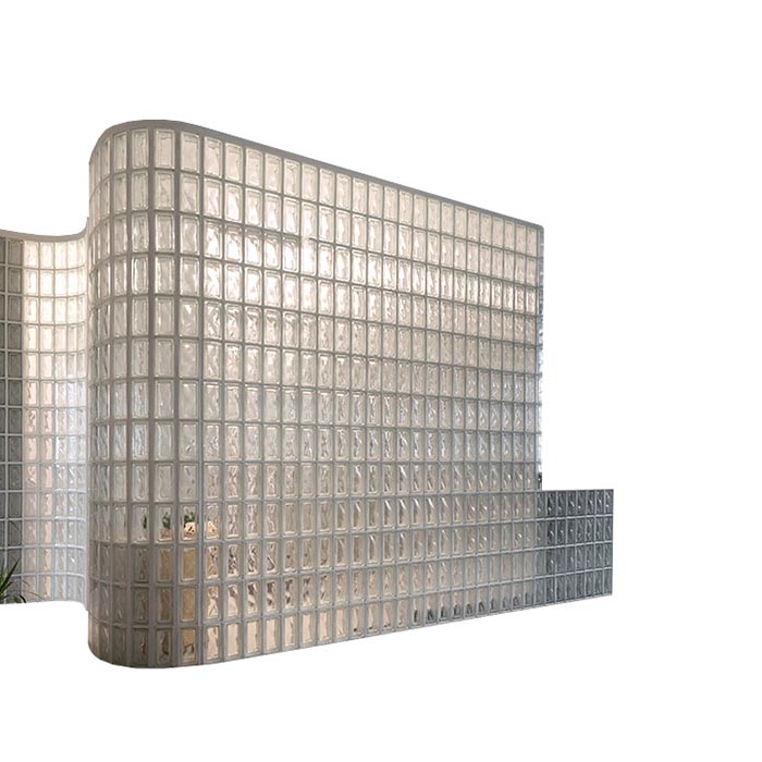 Byt s luxferovými stěnami